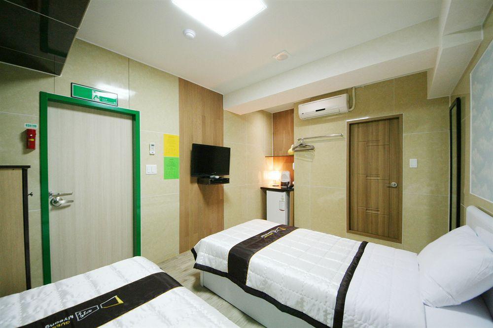 Guesthouse Myeongdong 2 Seoul Ngoại thất bức ảnh