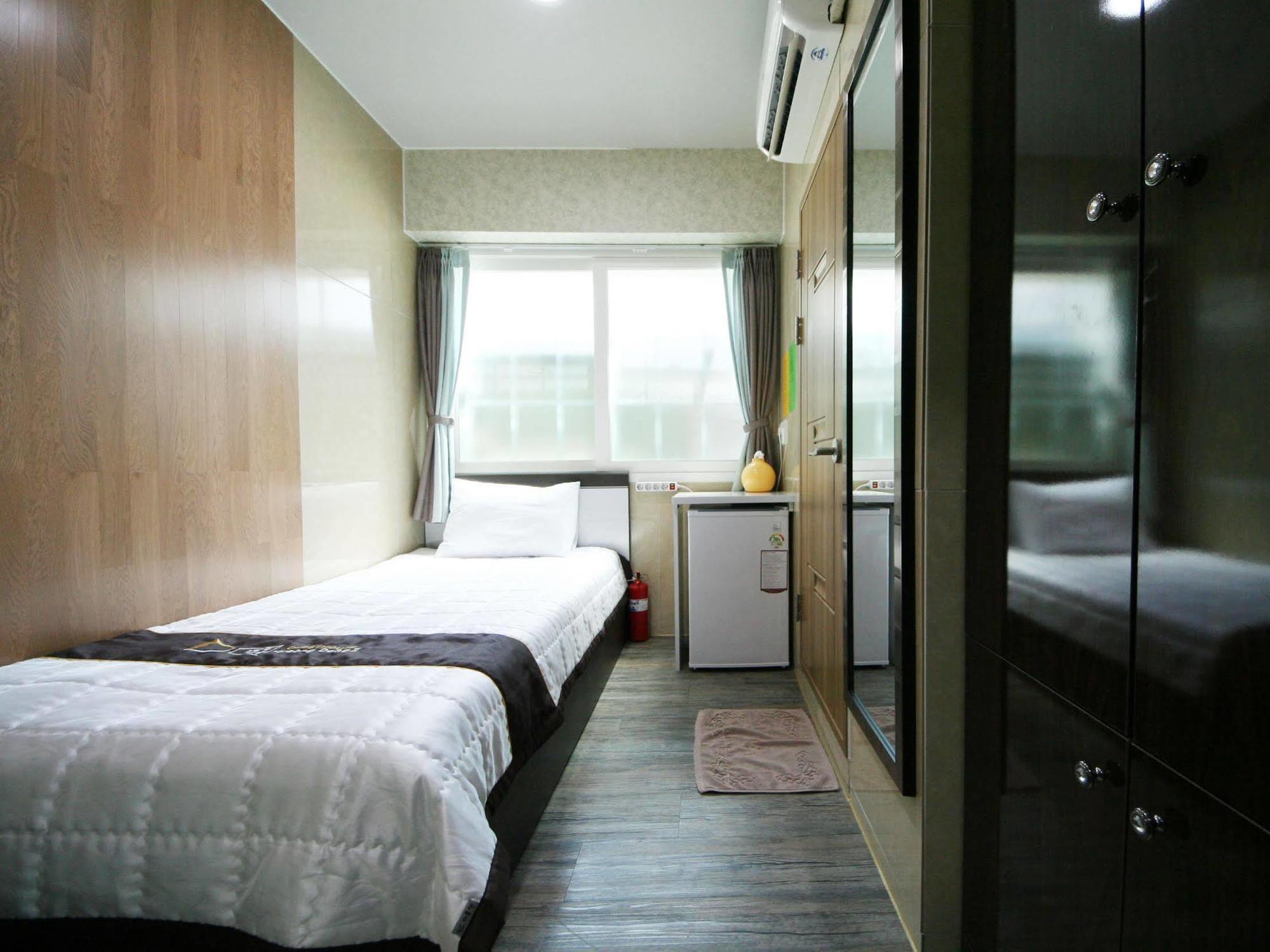 Guesthouse Myeongdong 2 Seoul Ngoại thất bức ảnh